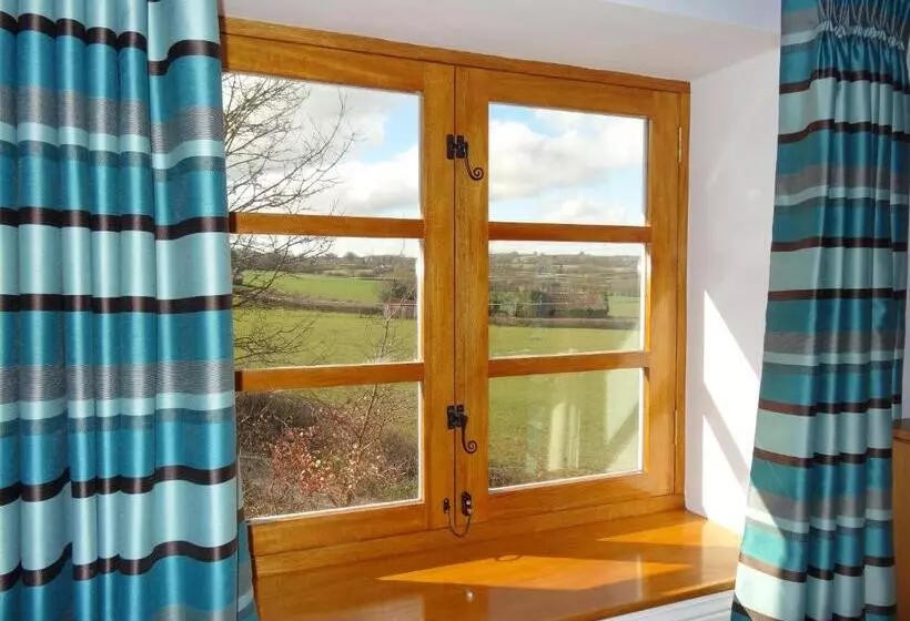 Aamiaismajoitus (B&B) The Old Dairy At Bishops Barton