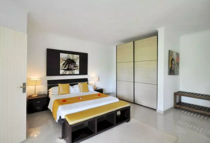 Cote D'or Apartements