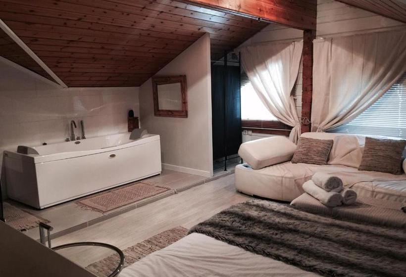 فندق فئة نجمة واحدة Les Suites