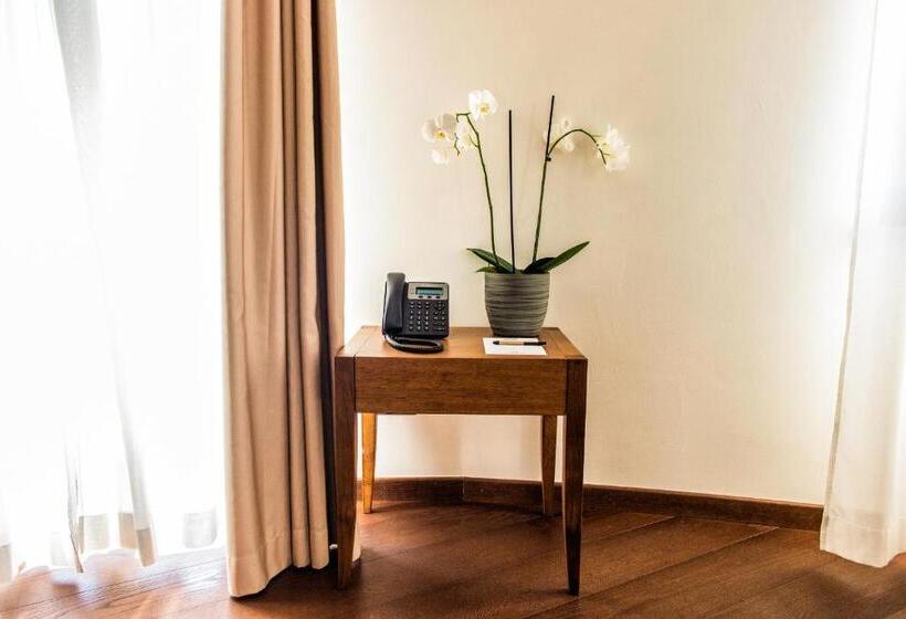 Отель Aqua Montis Resort & Spa