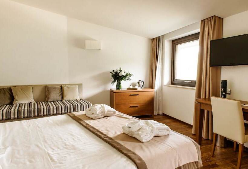 Отель Aqua Montis Resort & Spa