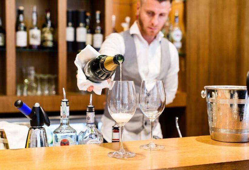 Отель Aqua Montis Resort & Spa