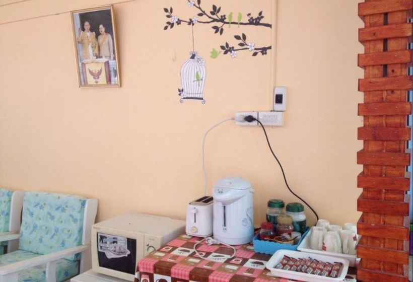 Hotel Baan Lom Talay