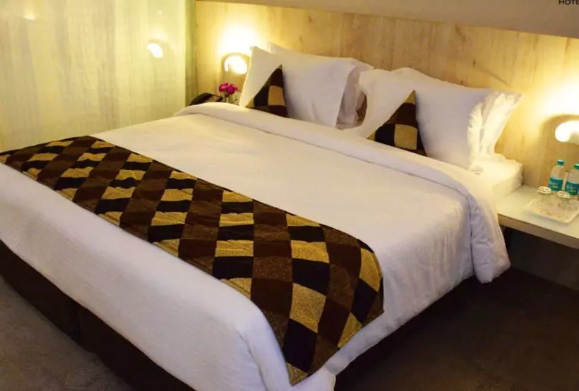 ホテル Kyriad  Candolim  Goa