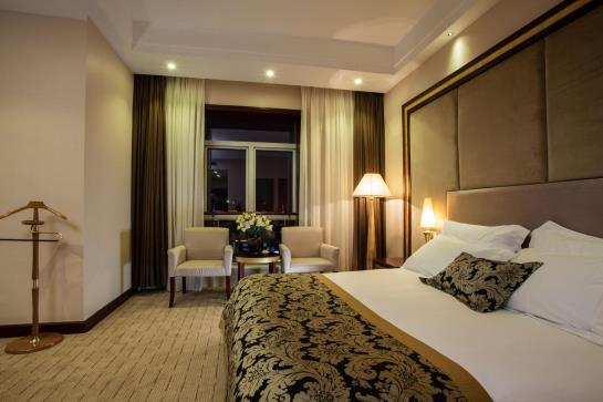 Hotel Caixin International Business