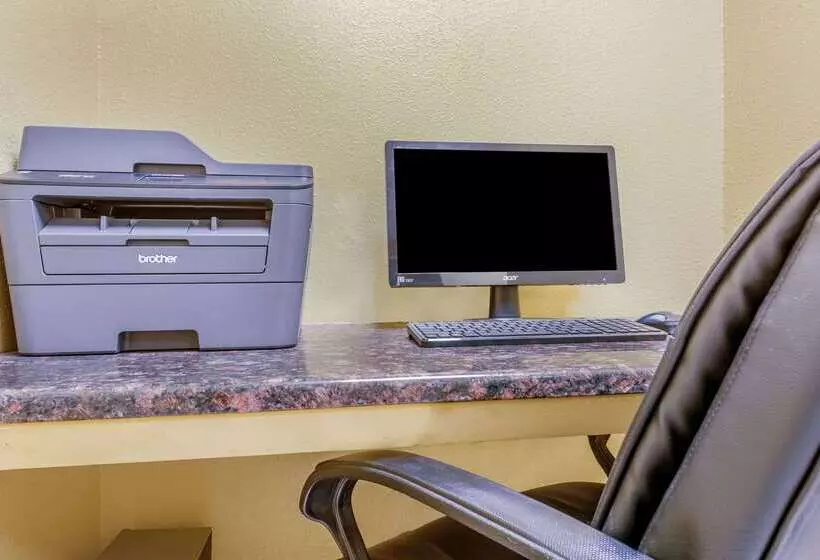 Hotelli Days Inn & Suites By Wyndham El Dorado