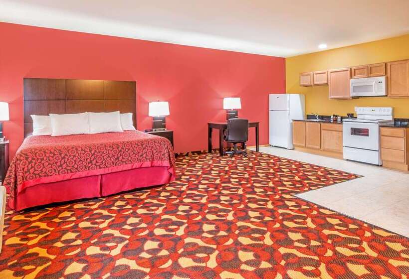 호텔 Days Inn & Suites By Wyndham El Dorado