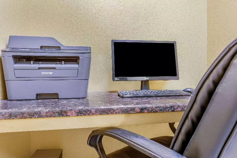 Hotelli Days Inn & Suites By Wyndham El Dorado