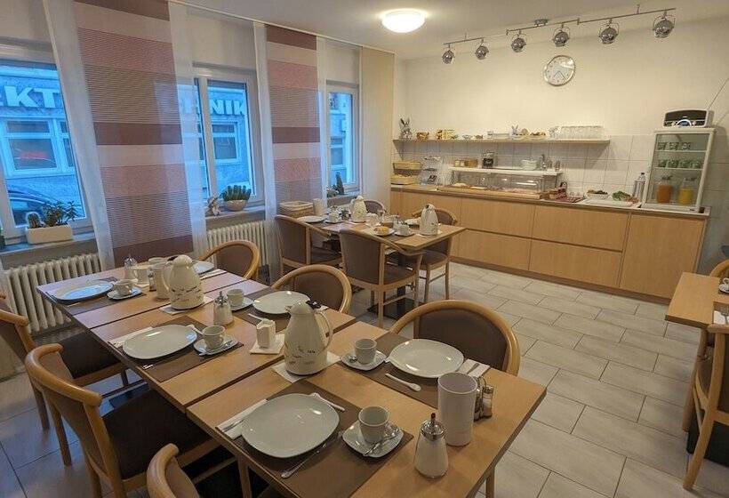 هتل Gästehaus Ziegler