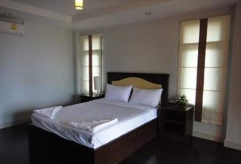 فندق Khanom Sunrise Beach