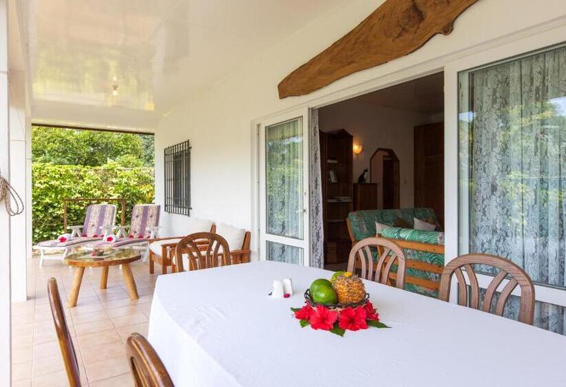 Hotel Le Relax St. Joseph Guest House