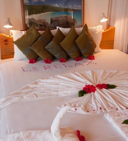 Hotel Le Relax St. Joseph Guest House