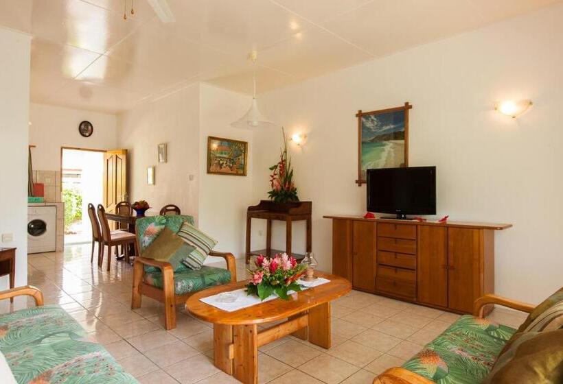 Hotel Le Relax St. Joseph Guest House