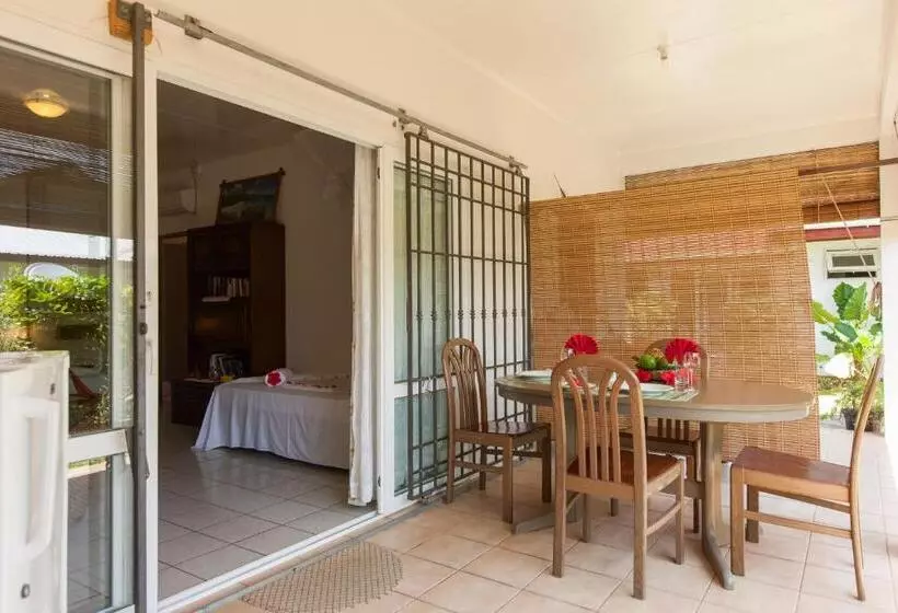 هتل Le Relax St. Joseph Guest House