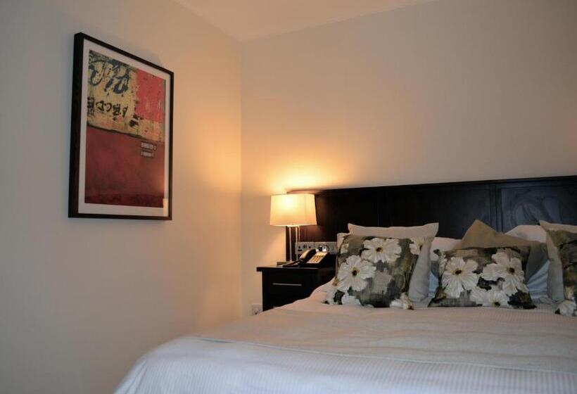 هتل New Brookfields