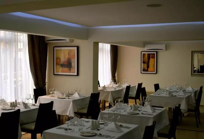 هتل New Brookfields