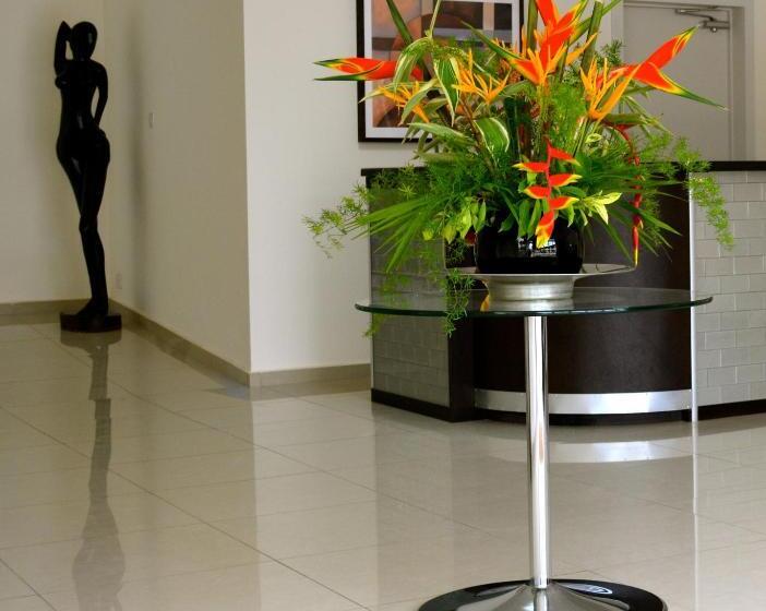 هتل New Brookfields