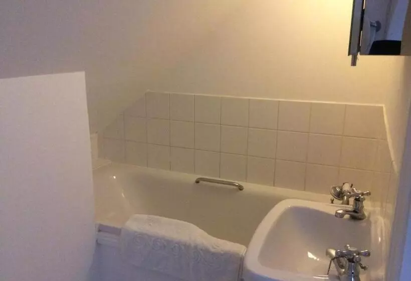 Hotelli No24 Ventnor