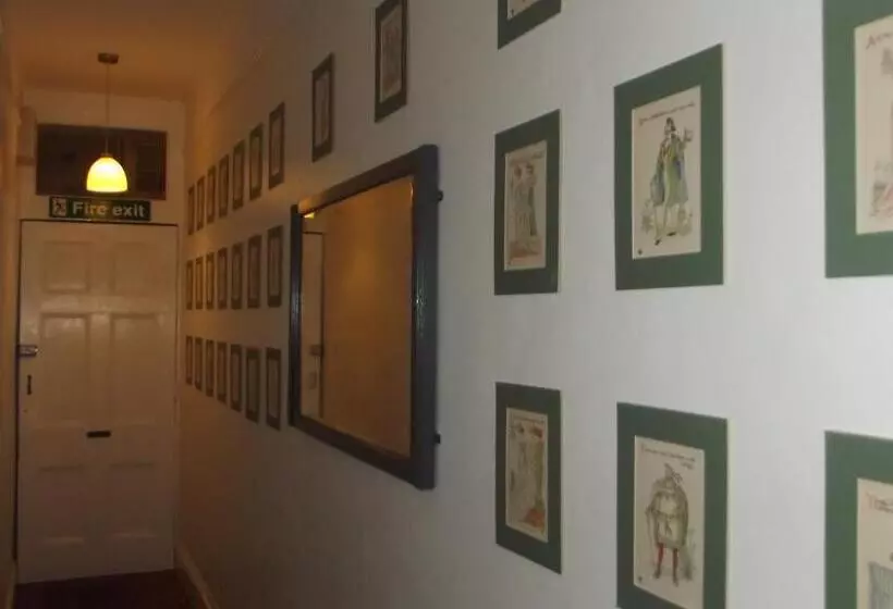 Hotelli No24 Ventnor