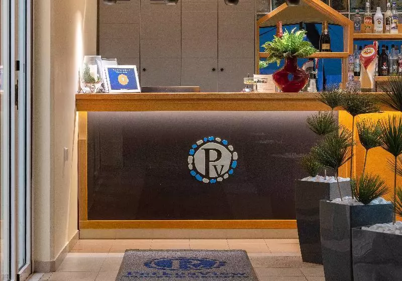 Hotelli Pefkos View Suites & Maisonette