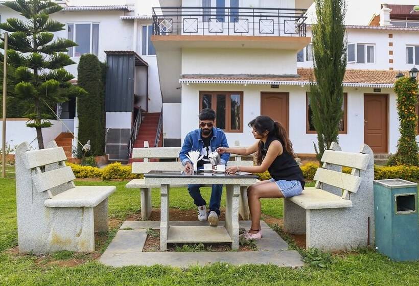 Hotel Yantra Resort By Spree Ooty