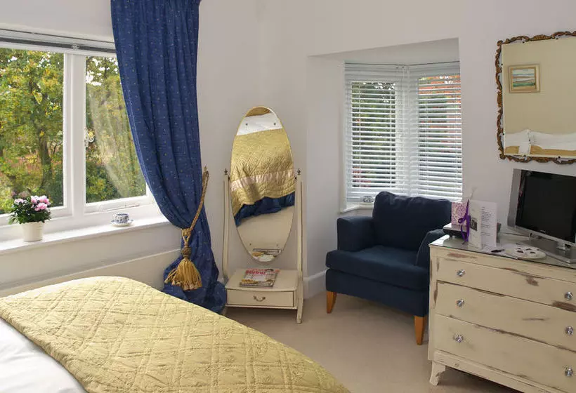 Leyland Country House