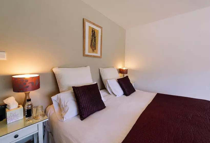 Leyland Country House