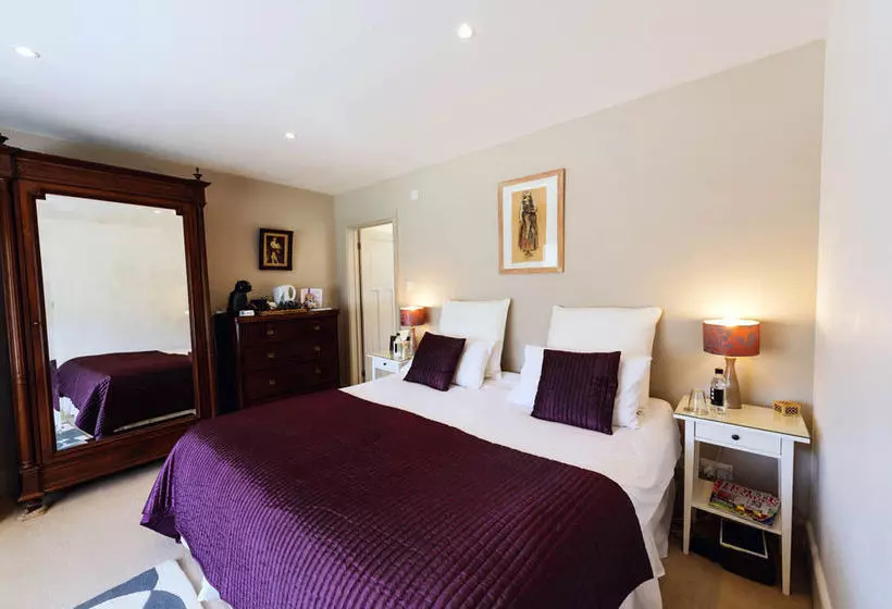 Leyland Country House