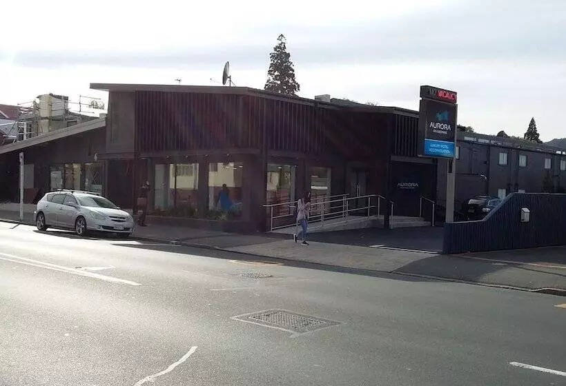 モーテル Aurora On George