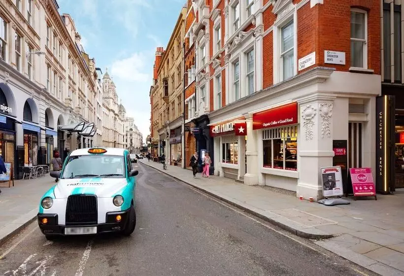 One Bed Serviced Apt Near Holborn In Chancery Lane
