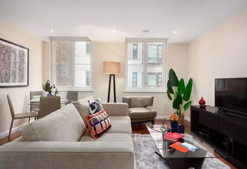 One Bed Serviced Apt Near Holborn In Chancery Lane