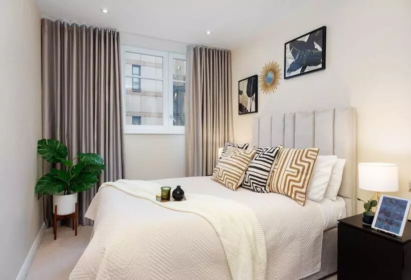 One Bed Serviced Apt Near Holborn In Chancery Lane