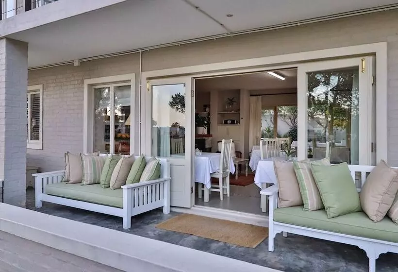 Majatalo Hermanus Lodge On The Green   Solar Power