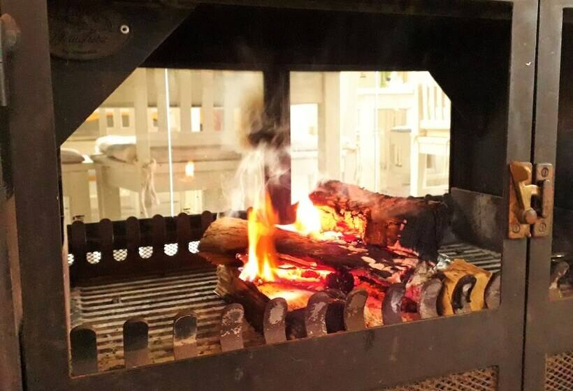 פנסיון Hermanus Lodge On The Green   Solar Power