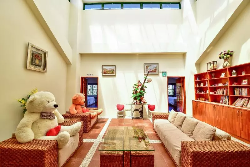 تختخواب و صبحانه Yu Jue Guest House