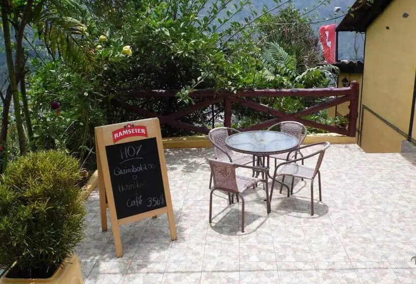 簡易ホテル La Casa Amarilla