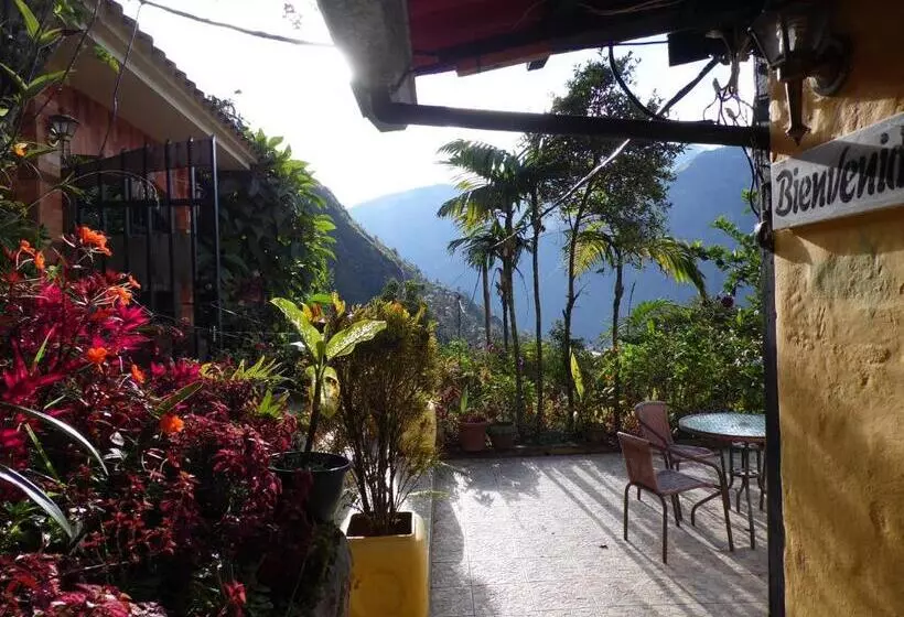 簡易ホテル La Casa Amarilla