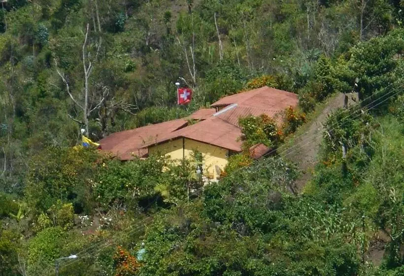 簡易ホテル La Casa Amarilla