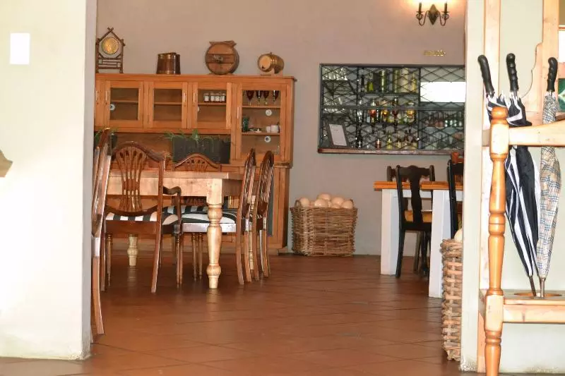 Hotelli Berluda Farmhouse And Cottages