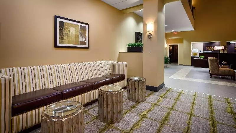 Hotelli Best Western Plus Thornburg Inn & Suites