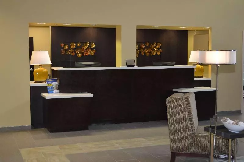 Hotelli Best Western Plus Thornburg Inn & Suites
