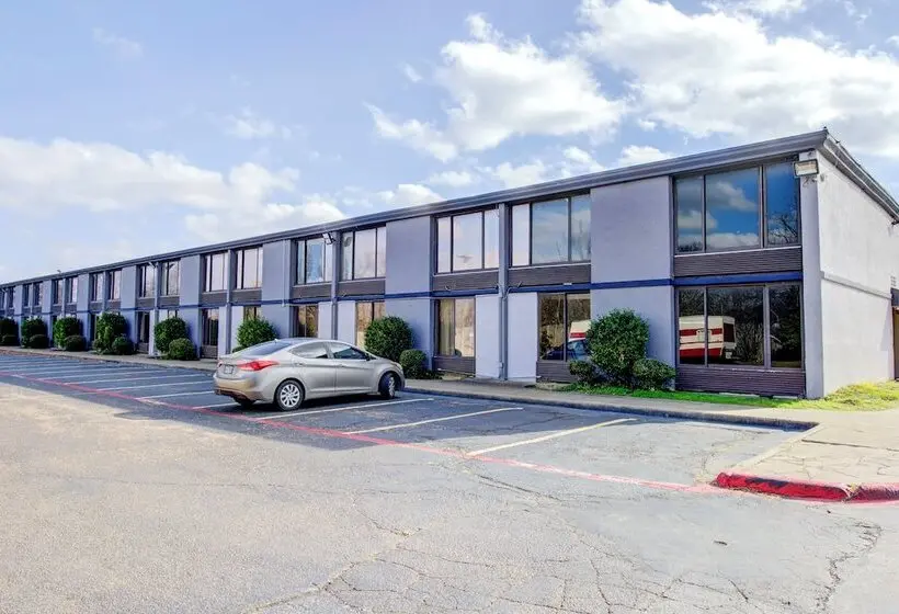 ホテル Capital O Duncanville Tx
