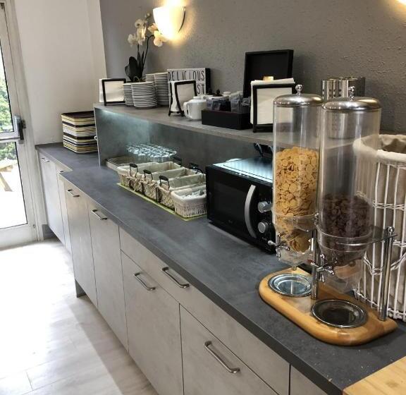 فندق Hôtel Restaurant Le Privilège Authentic By Balladins