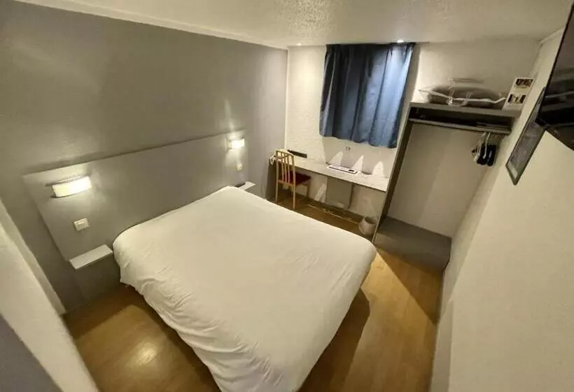 ホテル Hôtel Restaurant Le Privilège   Authentic By Balladins