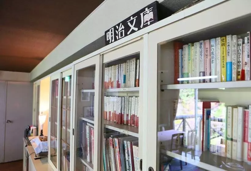 Hotelli Yama No Yado Meiji Onsen