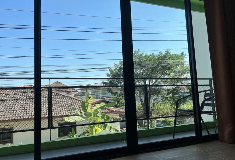 هتل The Season Airport Udonthani