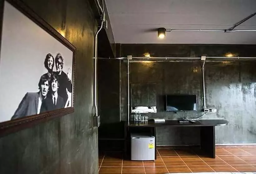 ホテル The Season Airport Udonthani