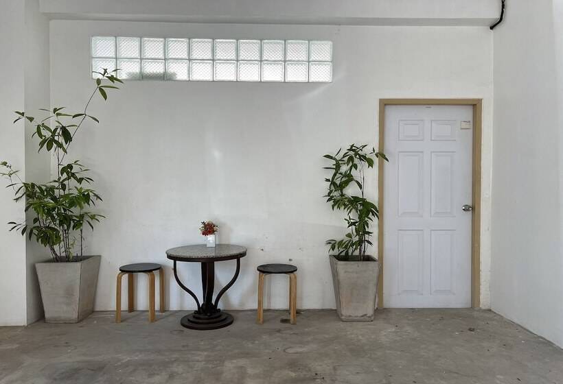 هتل The Season Airport Udonthani