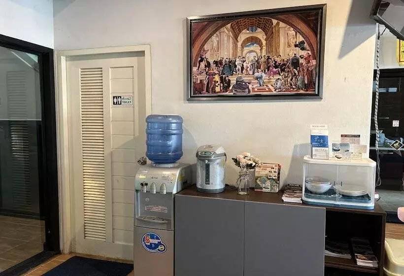 ホテル The Season Airport Udonthani