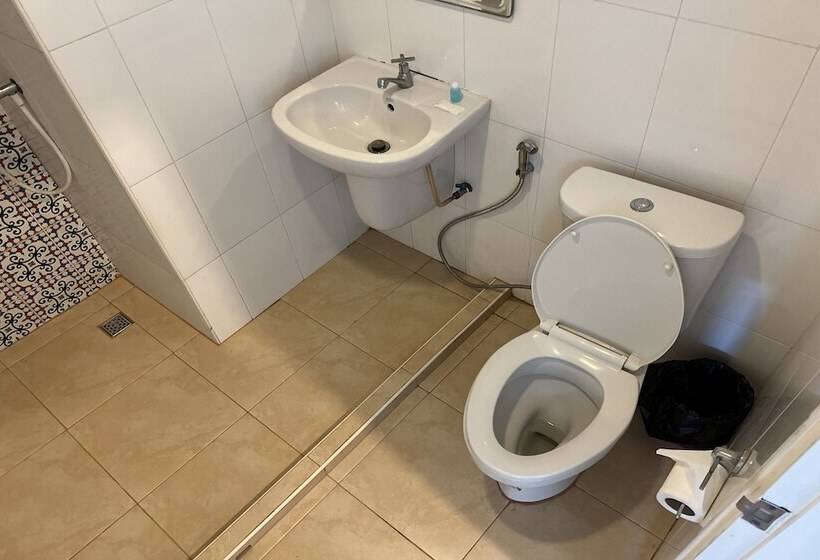 هتل The Season Airport Udonthani